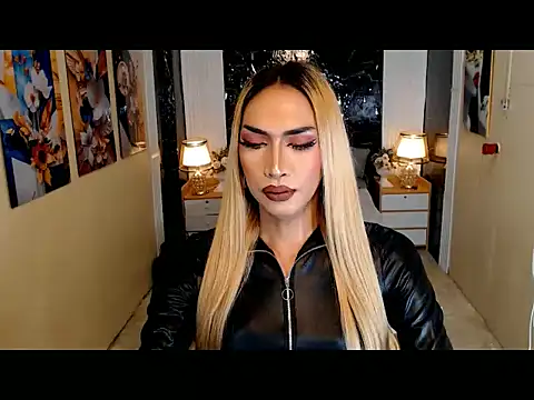 Snapshot of AlexaLiboria chatting on November 19, 10:15 am AlexaLiboria online show from November 19, 10:15 am