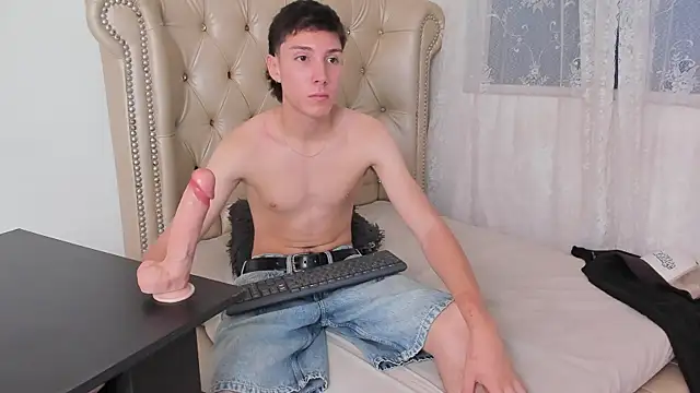 LittleDanny  online show from September 19, 1:56 pm