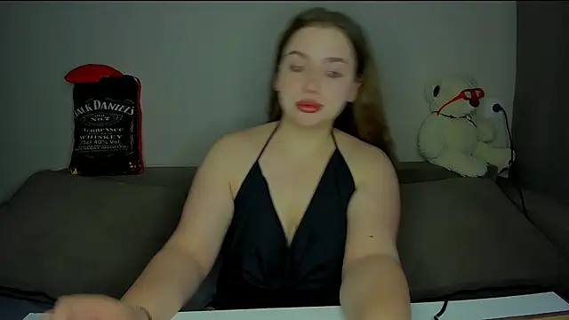 Snapshot of yourgem__ chatting on February 5, 3:33 am yourgem online show from February 5, 3:33 am