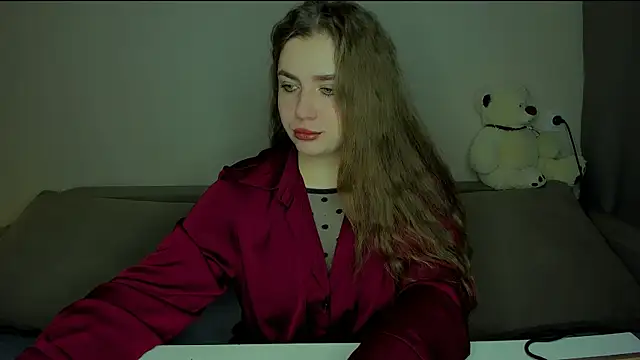 Snapshot of yourgem__ chatting on March 12, 2:39 am yourgem online show from March 12, 2:39 am