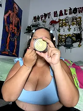 luna sweet16 online show from October 27, 9:19 pm