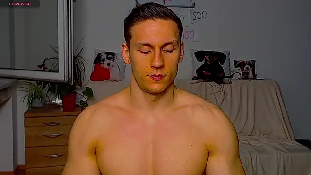 ZeinMiracles online show from April 18, 6:45 pm