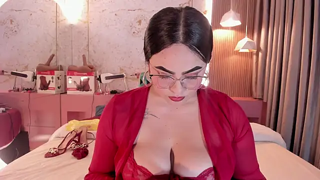 sofiiacarson online show from July 23, 7:34 pm