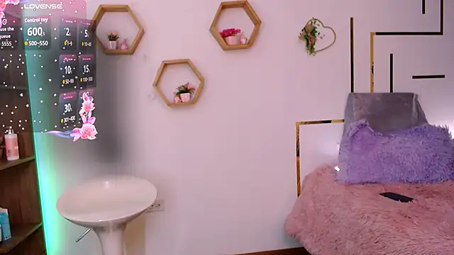 AuroraHans1 online show from March 17, 12:15 am