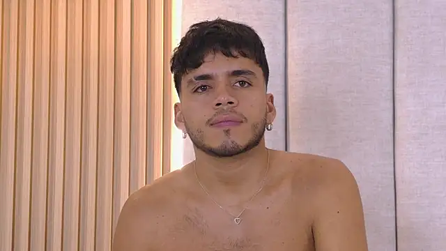 Snapshot of AlexanderJordan chatting on November 14, 11:46 pm AlexanderJordan online show from November 14, 11:46 pm