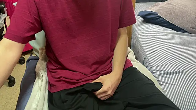 edgelord210 online show from April 3, 1:09 pm