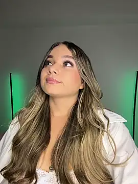 AnnyLopezzz  online show from September 27, 5:45 am