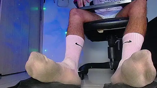 Snapshot of Sir_kev66 chatting on November 9, 6:33 am Sir kev66 online show from November 9, 6:33 am