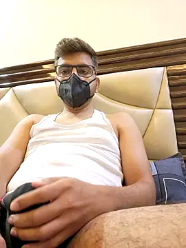 LoveGuruRA online show from October 7, 4:53 am