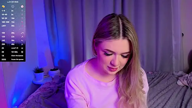 AliaBuerstatte online show from November 5, 7:03 pm