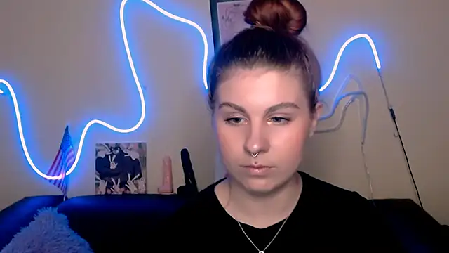 NaughtySandy11 online show from September 25, 9:35 am