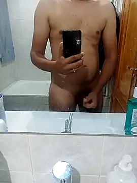 Snapshot of Alexandrevictor69 chatting on November 23, 1:16 am Alexandrevictor69 online show from November 23, 1:16 am