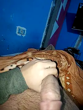 Exotic19cm online show from December 3, 7:16 am