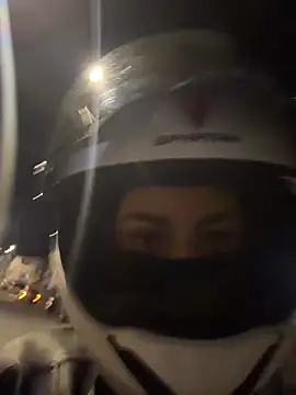 AlannaEvons online show from April 10, 12:05 am