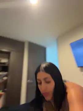 AlannaEvons online show from April 21, 2:51 am