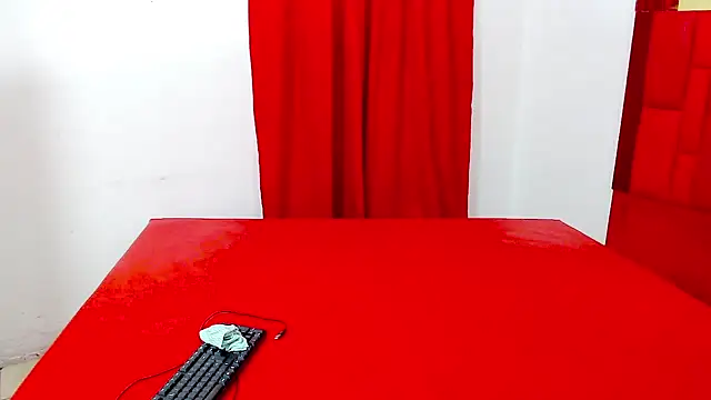 jamesrodriguez44 online show from December 14, 5:02 am