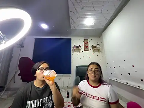 Lucyheart  online show from March 8, 3:32 am