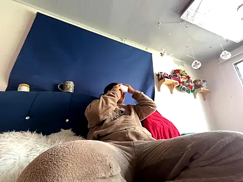 Snapshot of amanne_misa chatting on December 13, 7:53 pm amanne misa online show from December 13, 7:53 pm