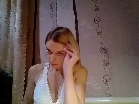 LiluXRose online show from October 17, 8:22 pm