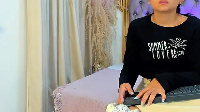 AnnieVegga online show from September 26, 12:20 pm