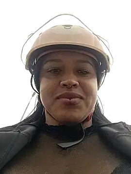 Snapshot of -Mia1 chatting on October 3, 2:14 pm -Mia1 online show from October 3, 2:14 pm