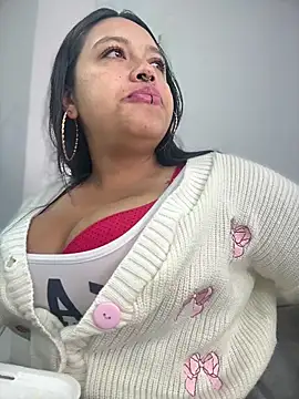 -Mia1 online show from December 18, 1:06 pm