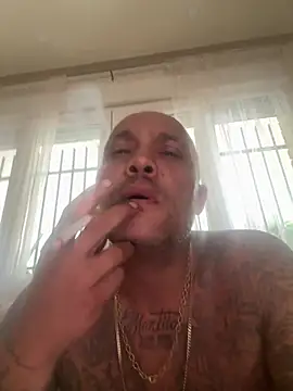 gitanomadrid online show from May 5, 9:39 am