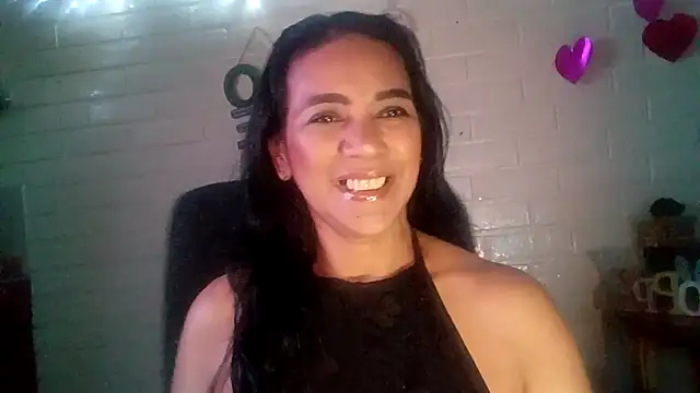 Snapshot of MiiaVelasquez chatting on March 14, 5:13 am MiiaVelasquez online show from March 14, 5:13 am