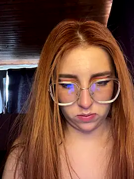 CoraVibes online show from October 31, 12:17 pm