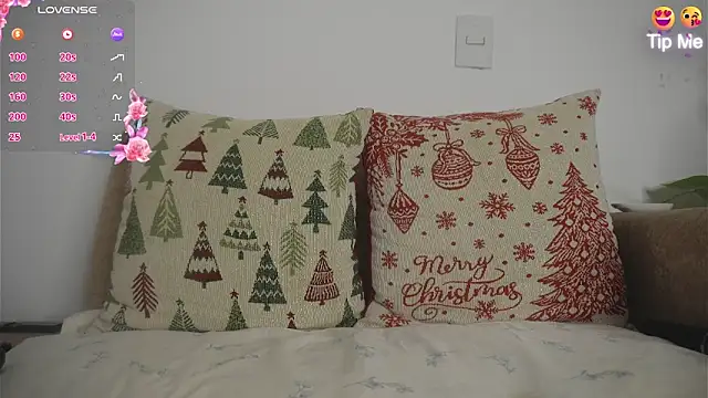 Roxybeautyy online show from March 8, 9:24 am