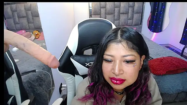Snapshot of konojan_6 chatting on July 25, 2:36 pm konojan 6 online show from July 25, 2:36 pm