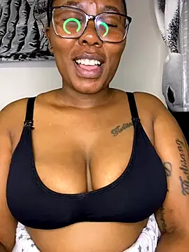 fatpussydallx online show from September 23, 4:32 pm