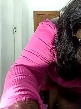 ASSQUEEN37Xx online show from April 21, 8:01 pm