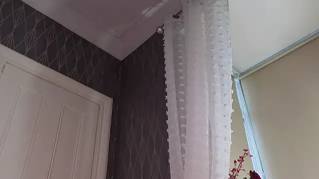 SereneXX online show from March 27, 7:25 am