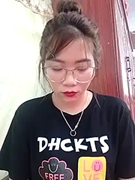 Snapshot of MyMy08 chatting on December 19, 11:50 am MyMy08 online show from December 19, 11:50 am