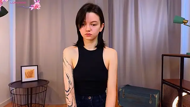 PamilaGrassle online show from September 18, 4:25 am