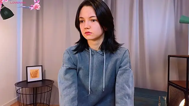 PamilaGrassle online show from September 19, 3:52 am