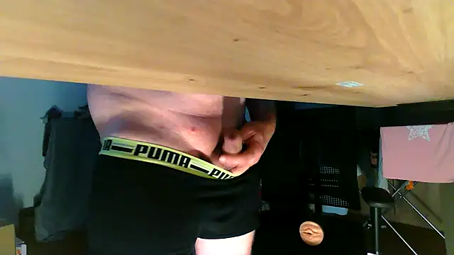 michaelm1983 online show from November 25, 8:14 am