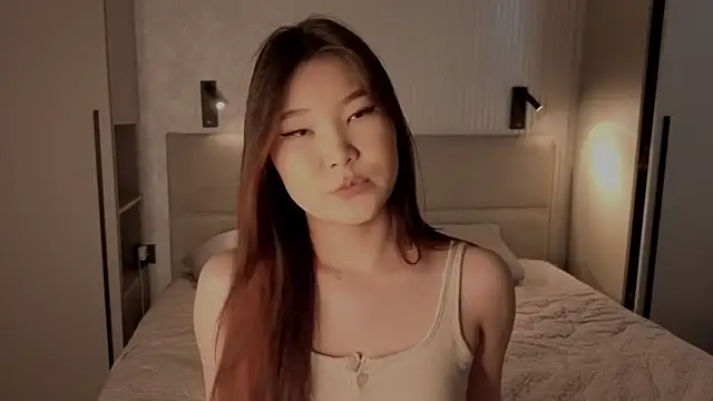 iamyuki online show from December 2, 5:13 am