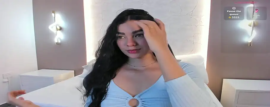 Snapshot of emily_tolson chatting on December 16, 6:46 pm emily tolson online show from December 16, 6:46 pm