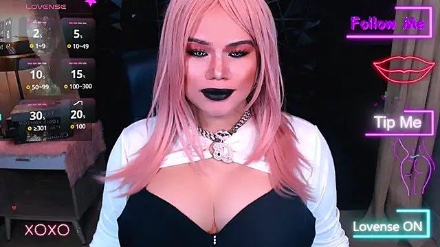 xHugeHarleySelfsuckerx online show from October 31, 6:42 pm