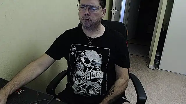 blueandwhite1 online show from December 3, 9:00 am