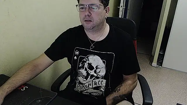 blueandwhite1 online show from December 7, 8:22 am