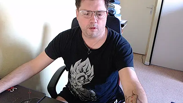 blueandwhite1 online show from February 5, 3:20 pm