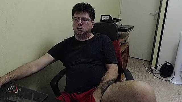 blueandwhite1 online show from September 29, 5:51 pm