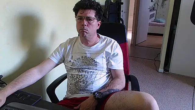 blueandwhite1 online show from April 8, 2:28 pm