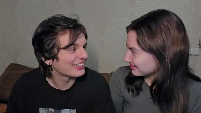 muuur fam online show from October 3, 8:06 pm