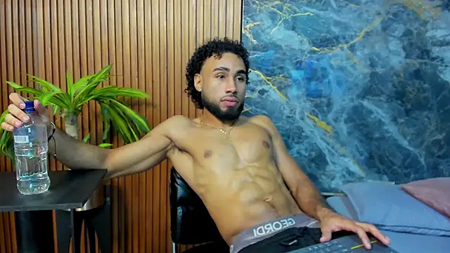 luca flame online show from October 12, 1:15 am