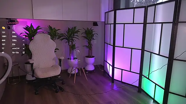 Just  dani online show from June 29, 10:21 pm