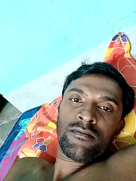 Snapshot of ShinuRoy chatting on November 17, 12:22 pm ShinuRoy online show from November 17, 12:22 pm